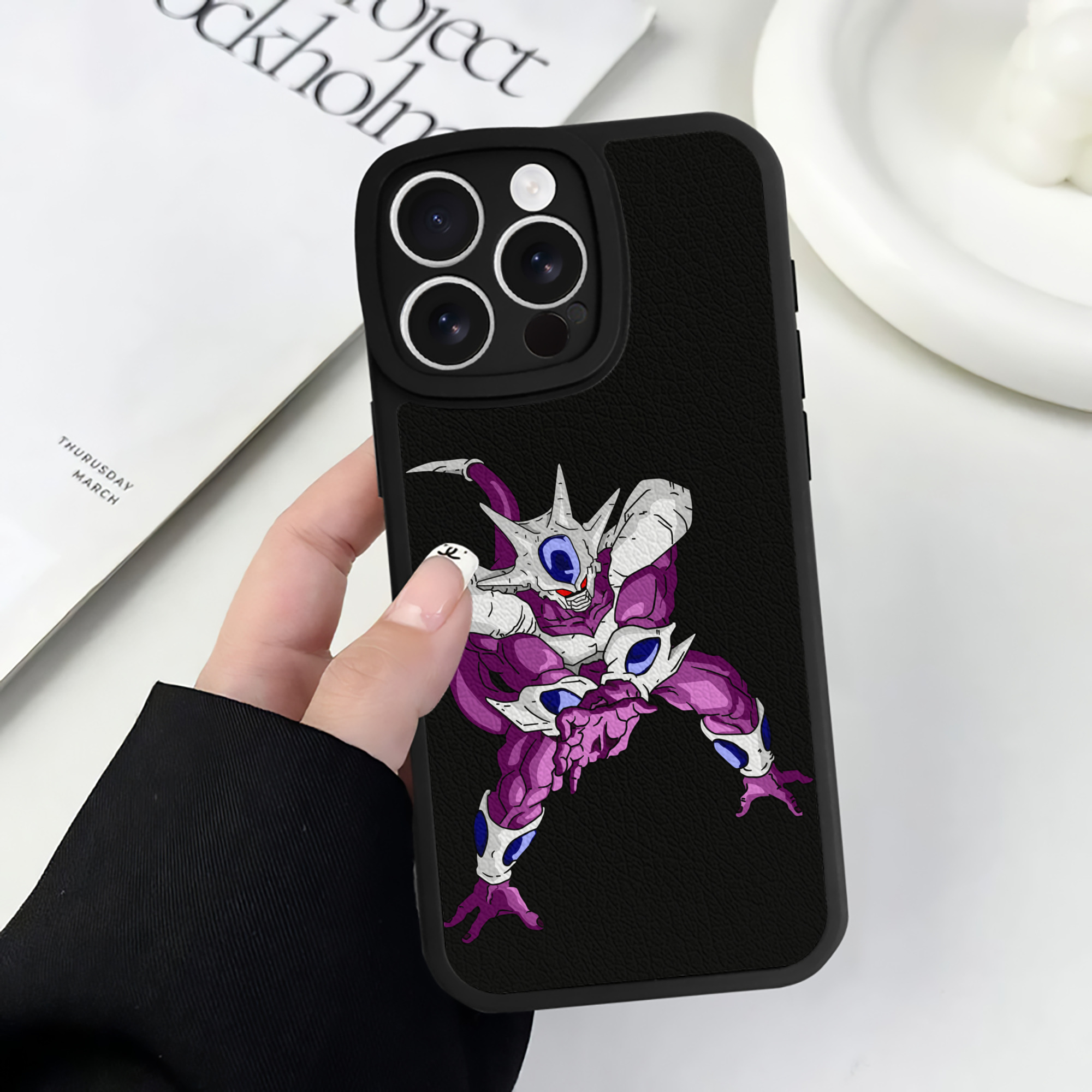 （画像用） ドラゴンボール クウラ DRAGON BALL Cooler Coora 【iPhone 16シリーズ対応】シリコンスマホケース（レザー調） 材質：シリコン